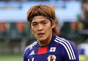 东契奇雷迪克全是背锅侠！湖人从第二暴跌到第五，罪魁祸首穿23号（东契奇、雷迪克不该背锅：湖人从第二滑到第五，关键责任人是23号）